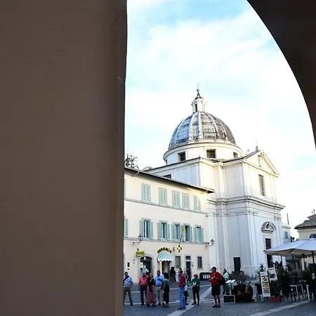 Residenza Dei Papi - Luxury House * Castel Gandolfo